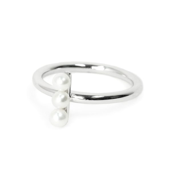Classic M Bisous Ring