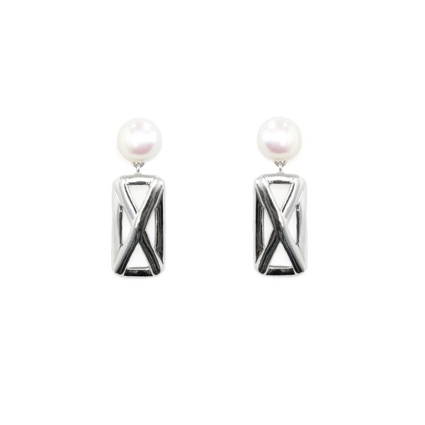 Signature X Pretty Pearly Earrings