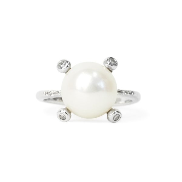 Glamour Muse Love Liberty Ring