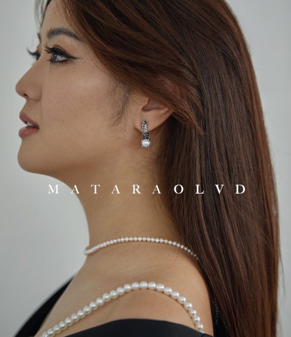 O, Monique Earrings