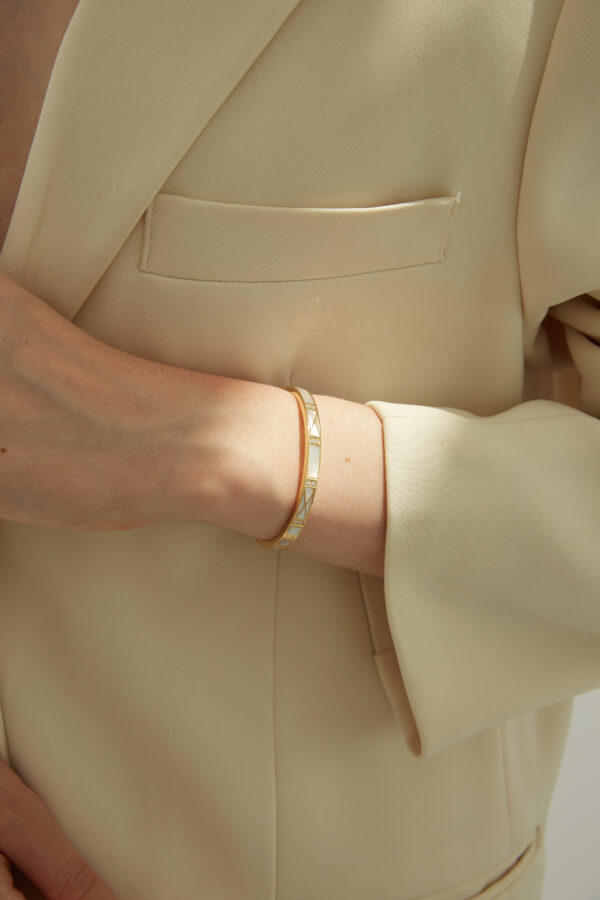 Imperiale Renaissance Bangle - Image 10