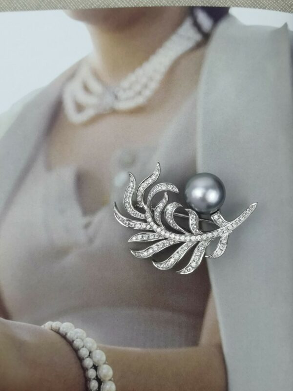 Leaf Me Not Brooch